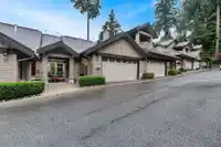 18 1550 LARKHALL CRESCENT - thumbnail 1