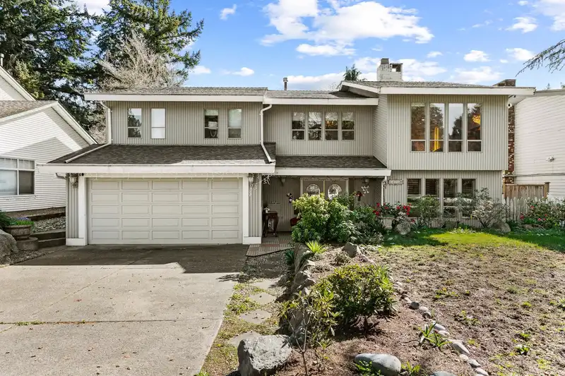 14710 16A AVENUE - photo 1 of 40