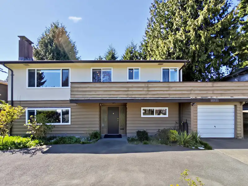10111 AINSWORTH CRESCENT - photo 3 of 39
