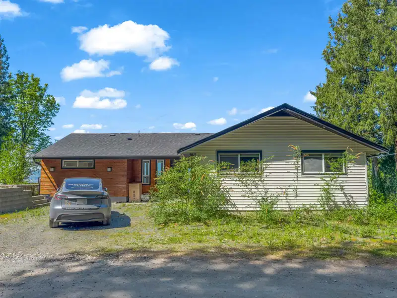 36566 SUMAS MOUNTAIN ROAD - photo 4 of 37
