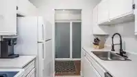 305 975 W 13TH AVENUE - thumbnail 10