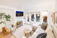 235 2565 W BROADWAY - thumbnail 4