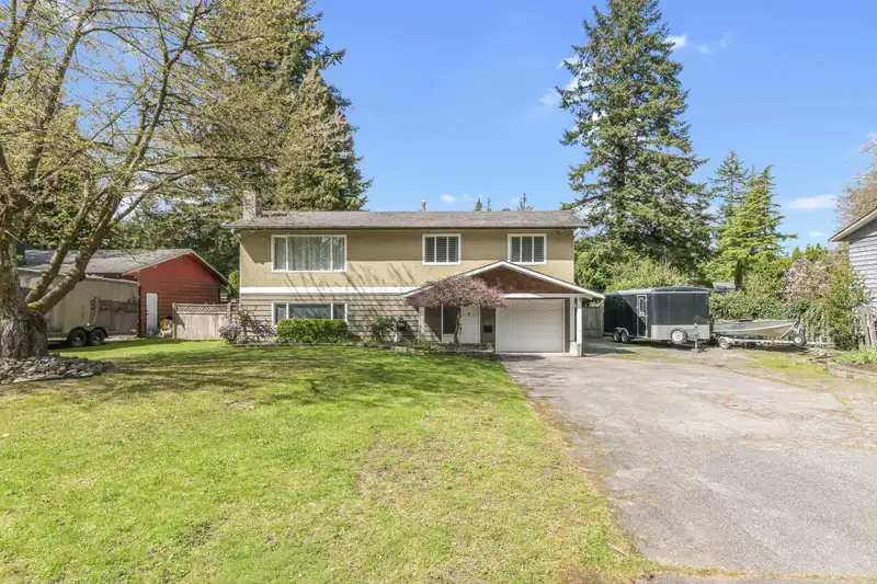 4551 197A STREET - photo 2 of 29