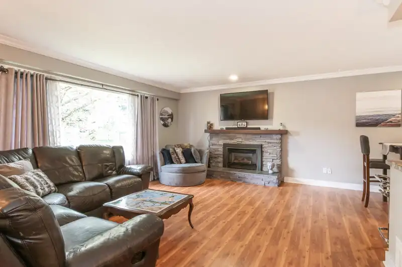 4551 197A STREET - photo 3 of 29