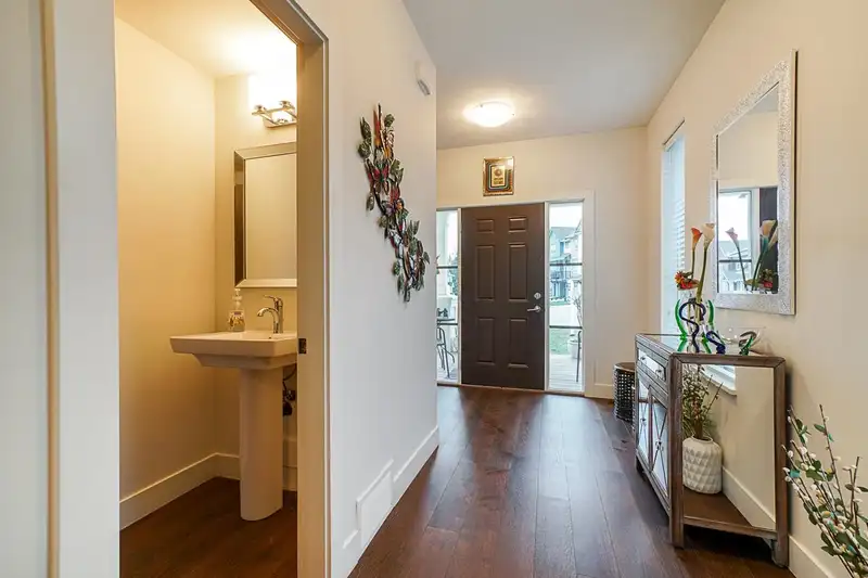 7464 ROSS DRIVE - photo 4 of 23