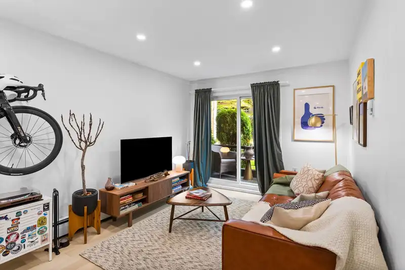 112 1717 W 13TH AVENUE - photo 4 of 30