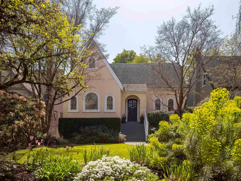 3388 W 31ST AVENUE - photo 1 of 40