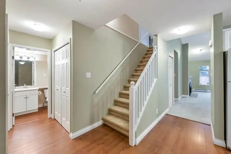 171 8737 212TH STREET - photo 4 of 38