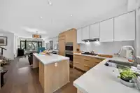 1088 W 7TH AVENUE - thumbnail 17