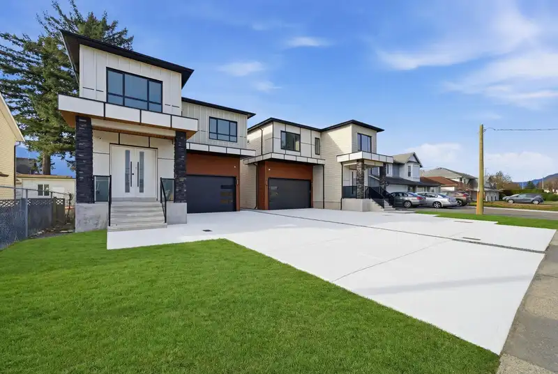 45130 WATSON ROAD - photo 1 of 40