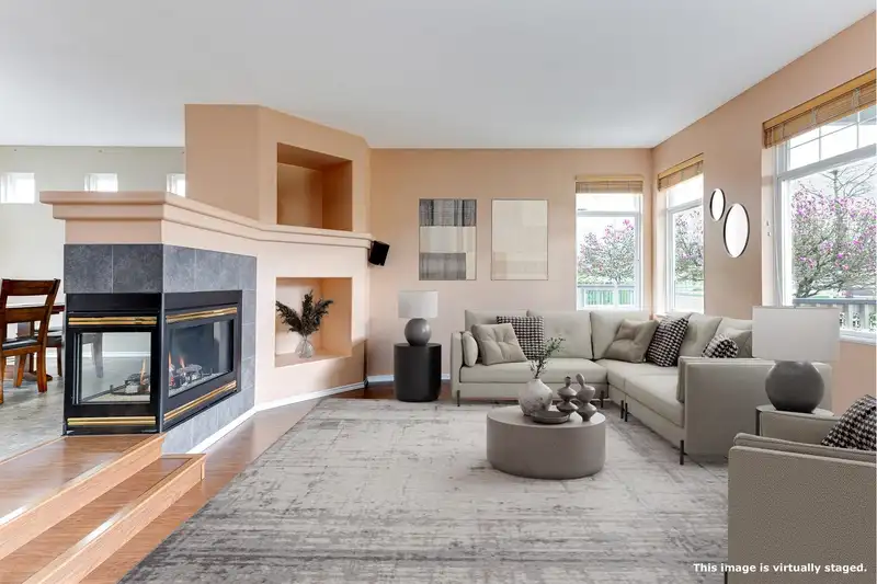 1077 RIVERSIDE DRIVE - photo 4 of 32