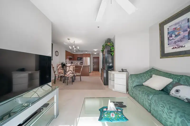 331 9500 ODLIN ROAD - photo 4 of 27