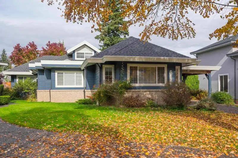 21115 43A AVENUE - photo 3 of 40