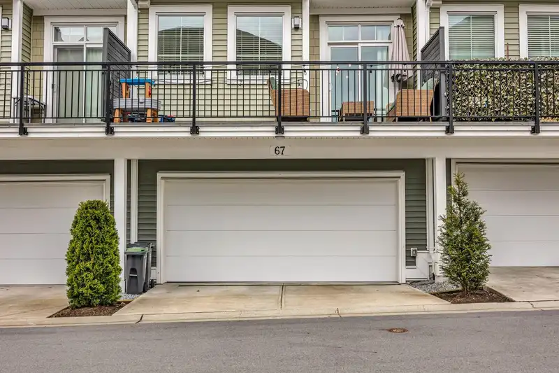 67 20180 84 AVENUE - photo 3 of 34
