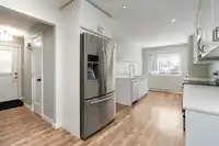182 SPRINGFIELD DRIVE - thumbnail 2