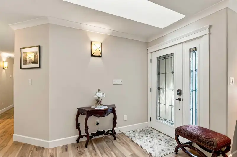 11 23100 129 AVENUE - photo 2 of 40