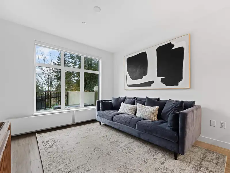 107 733 E 3RD STREET - photo 4 of 40