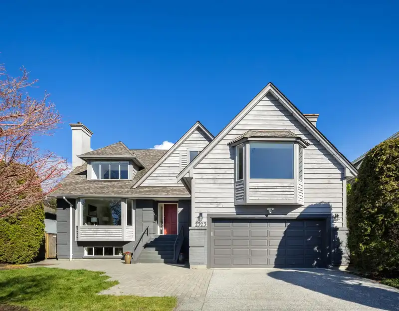 2323 INGLEWOOD AVENUE - photo 2 of 40