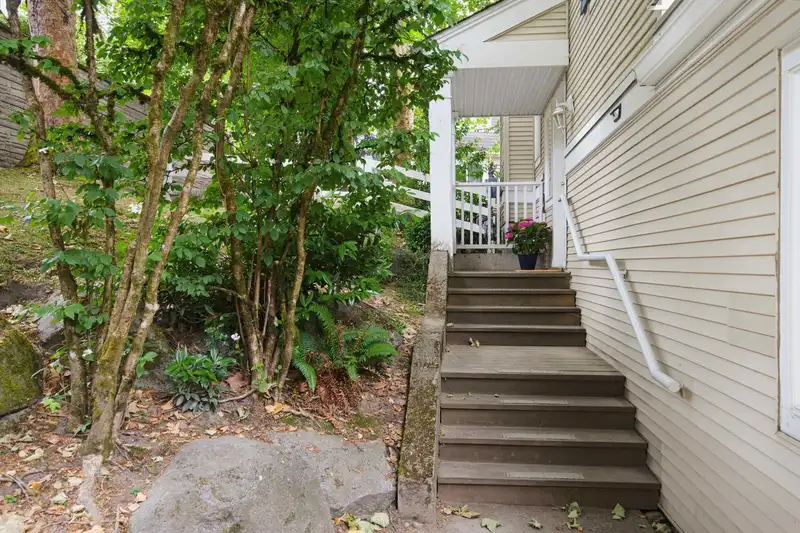 35 8930 WALNUT GROVE DRIVE - photo 4 of 33
