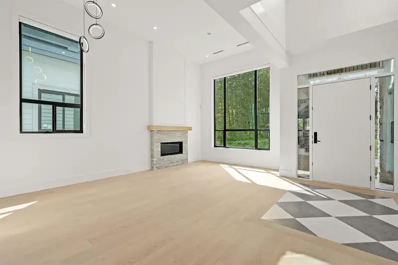 20339 27 AVENUE - photo 4 of 40