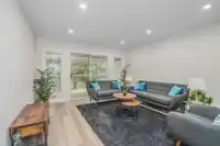 35 3055 TRAFALGAR STREET - thumbnail 2