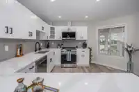 35 3055 TRAFALGAR STREET - thumbnail 14