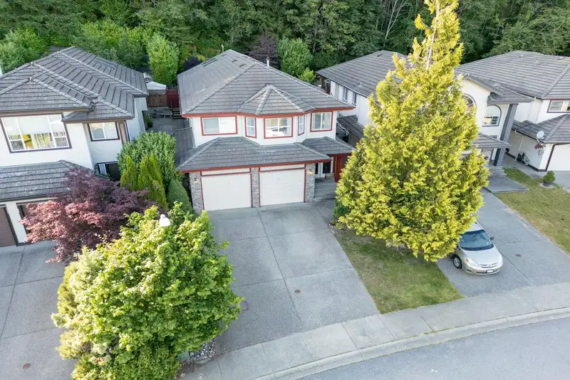 3051 SIENNA COURT - photo 2 of 40
