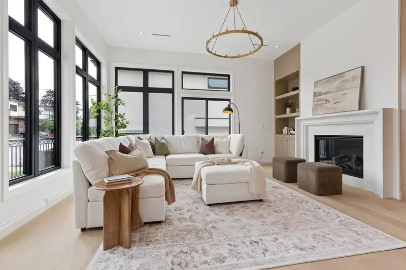 811 MADISON AVENUE - photo 4 of 36