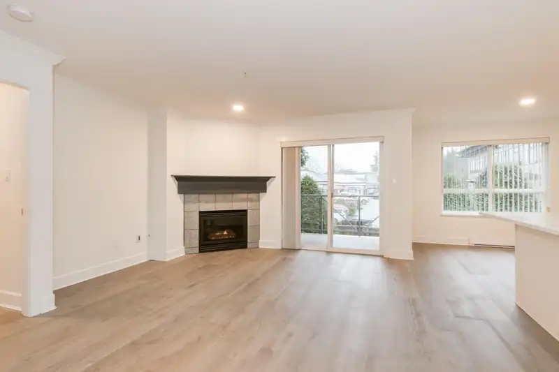 226 22150 48 AVENUE - photo 2 of 20