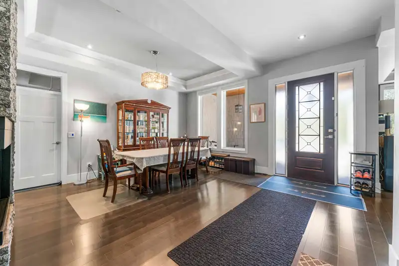 7838 162 STREET - photo 4 of 39