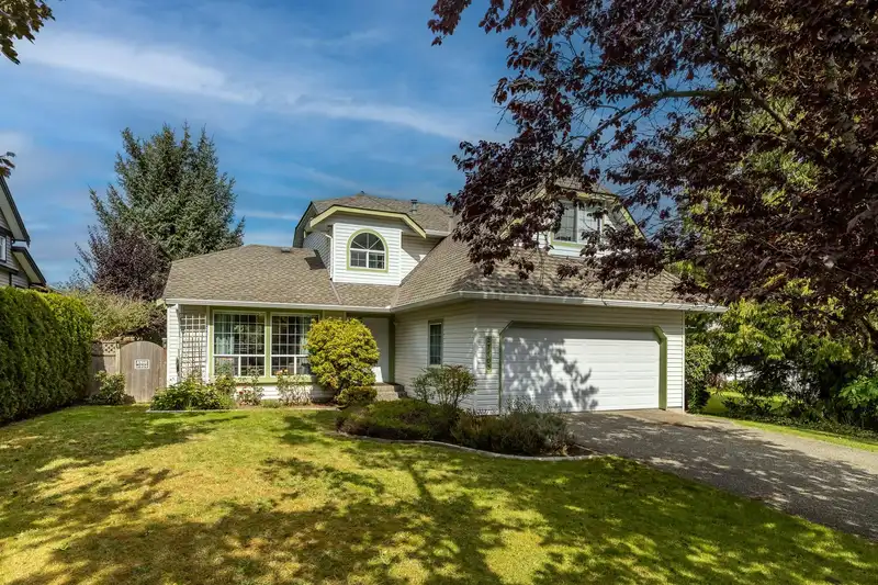 27103 26 AVENUE - photo 1 of 40