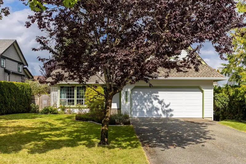27103 26 AVENUE - photo 4 of 40