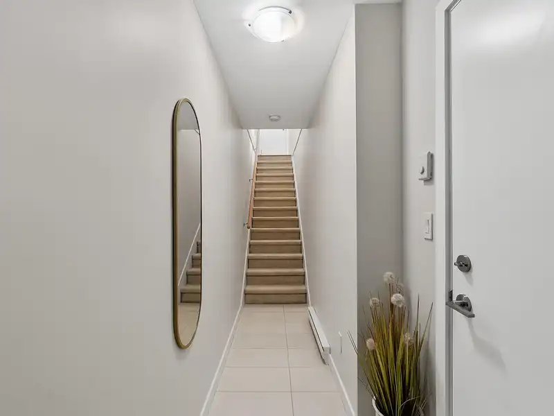 137 32633 SIMON AVENUE - photo 4 of 40