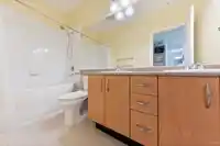 408 995 W 59TH AVENUE - thumbnail 16