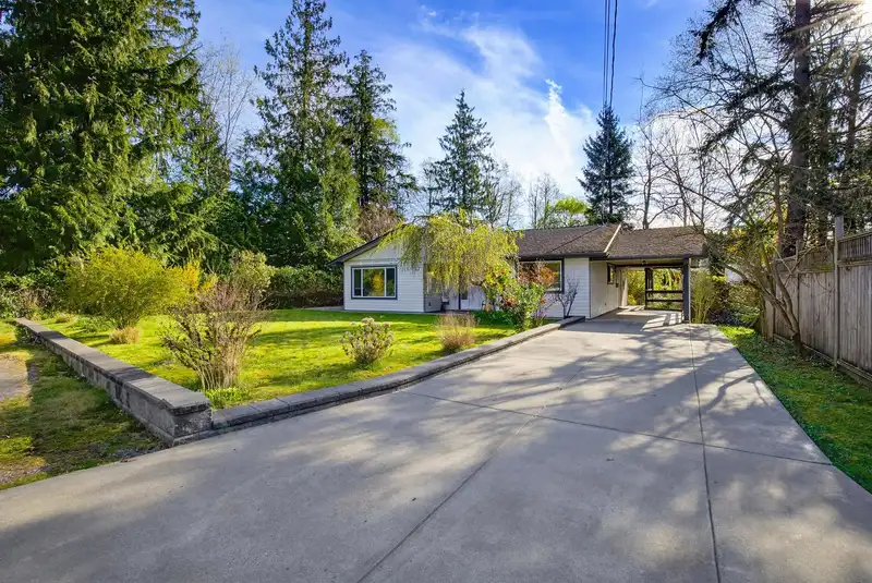 7762 FIR STREET - photo 3 of 40