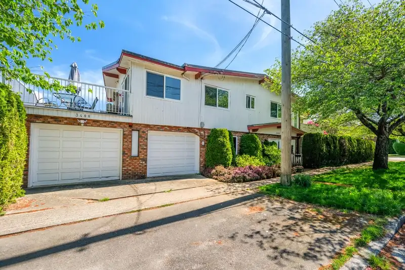3488 HIGHBURY STREET - photo 2 of 30