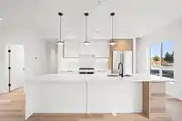 26 388 DUNCAN STREET - thumbnail 1