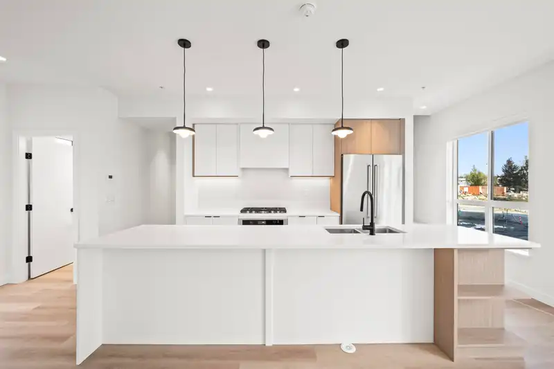 26 388 DUNCAN STREET - photo 1 of 20