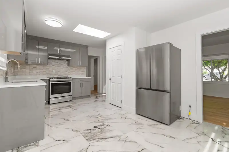 8881 NOWELL STREET - photo 3 of 39