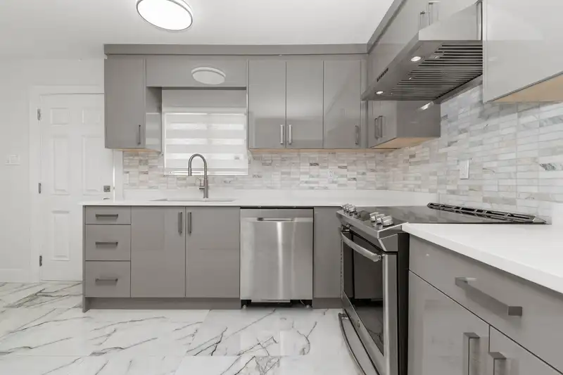 8881 NOWELL STREET - photo 4 of 39
