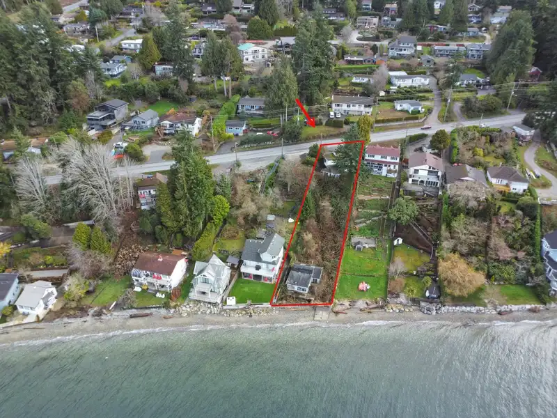 5225B SUNSHINE COAST HIGHWAY - photo 1 of 12