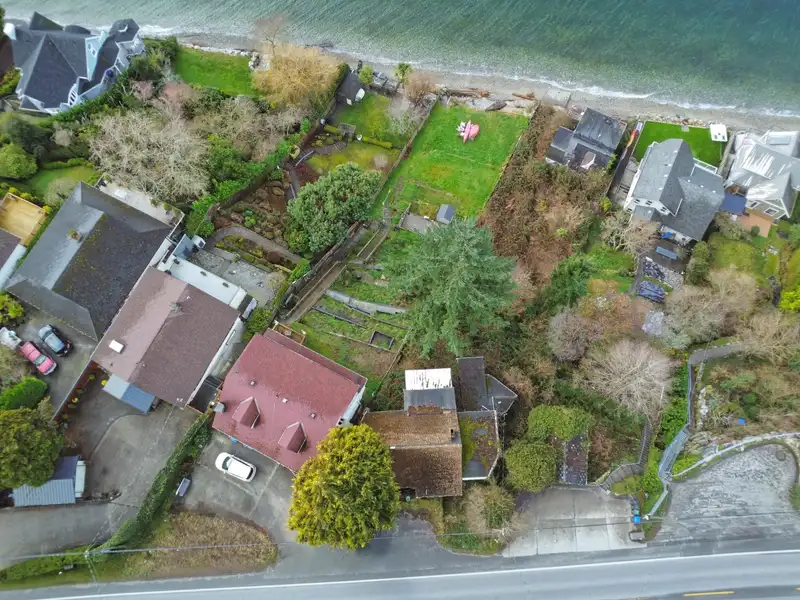 5225B SUNSHINE COAST HIGHWAY - photo 4 of 12
