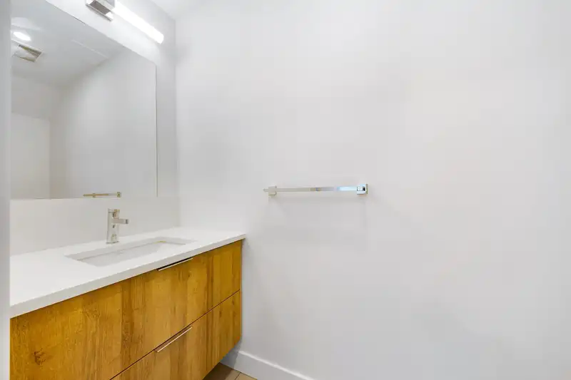 4 10160 133 STREET - photo 3 of 21