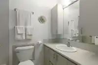 101 1737 DUCHESS AVENUE - thumbnail 15