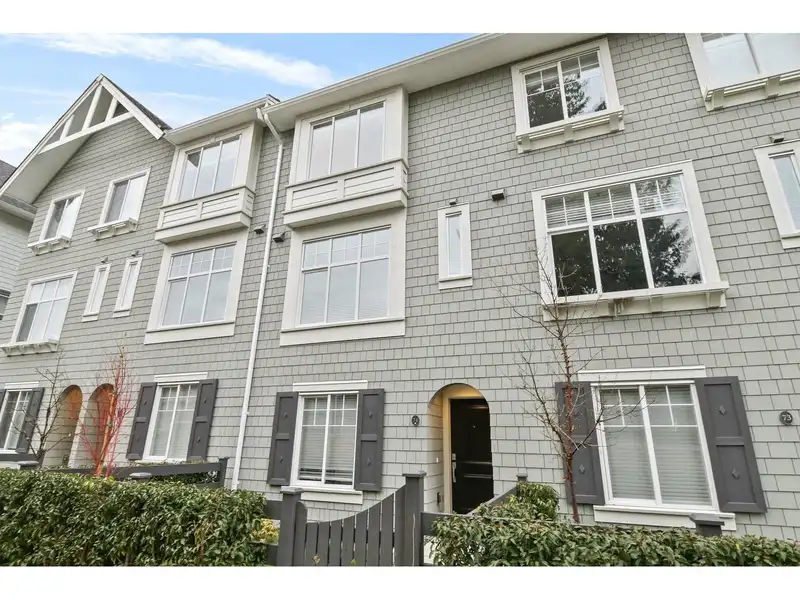 74 15778 85 AVENUE - photo 1 of 23