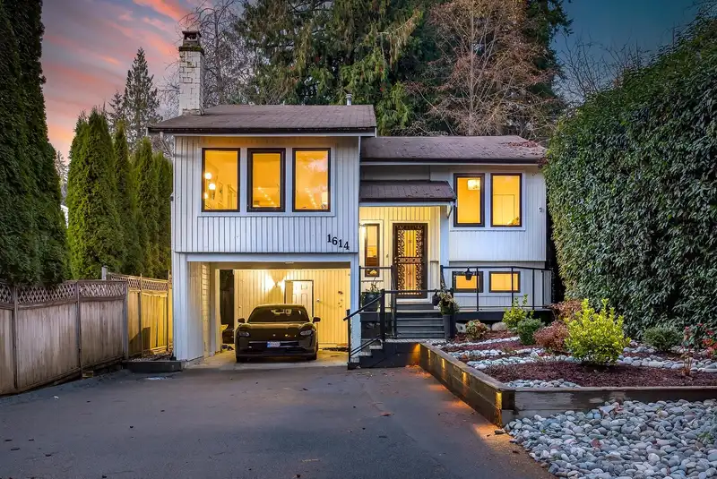 1614 LYNN VALLEY ROAD - photo 1 of 26