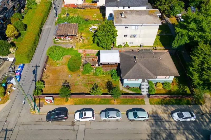 106 N TEMPLETON DRIVE - photo 1 of 22