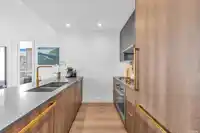 704 2375 EMERY COURT - thumbnail 9