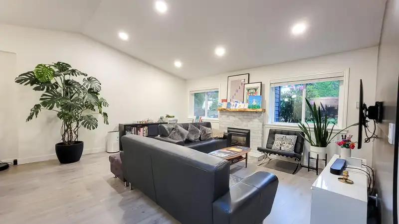 11083 PROSPECT DRIVE - photo 3 of 40