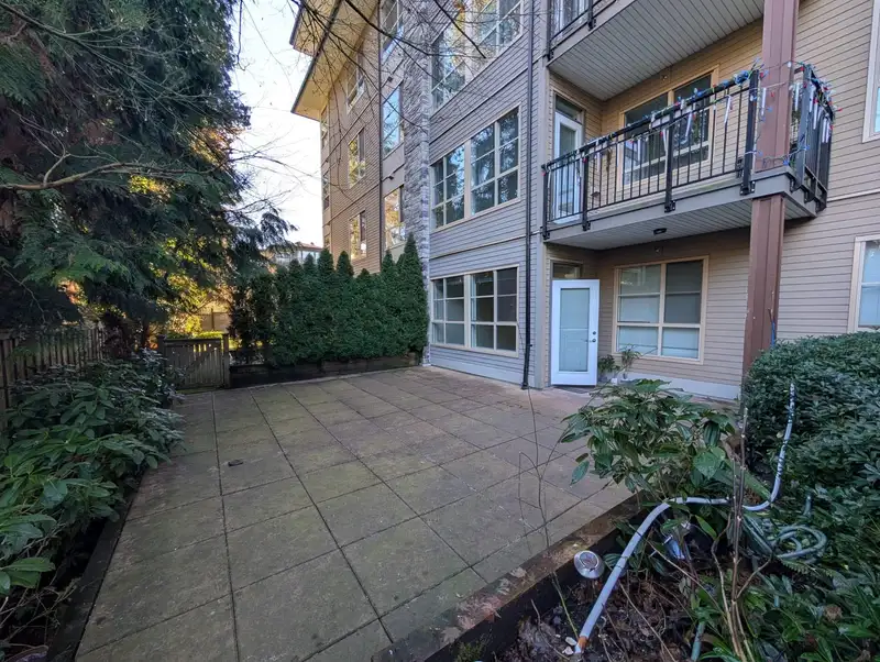 103 1152 WINDSOR MEWS - photo 3 of 14